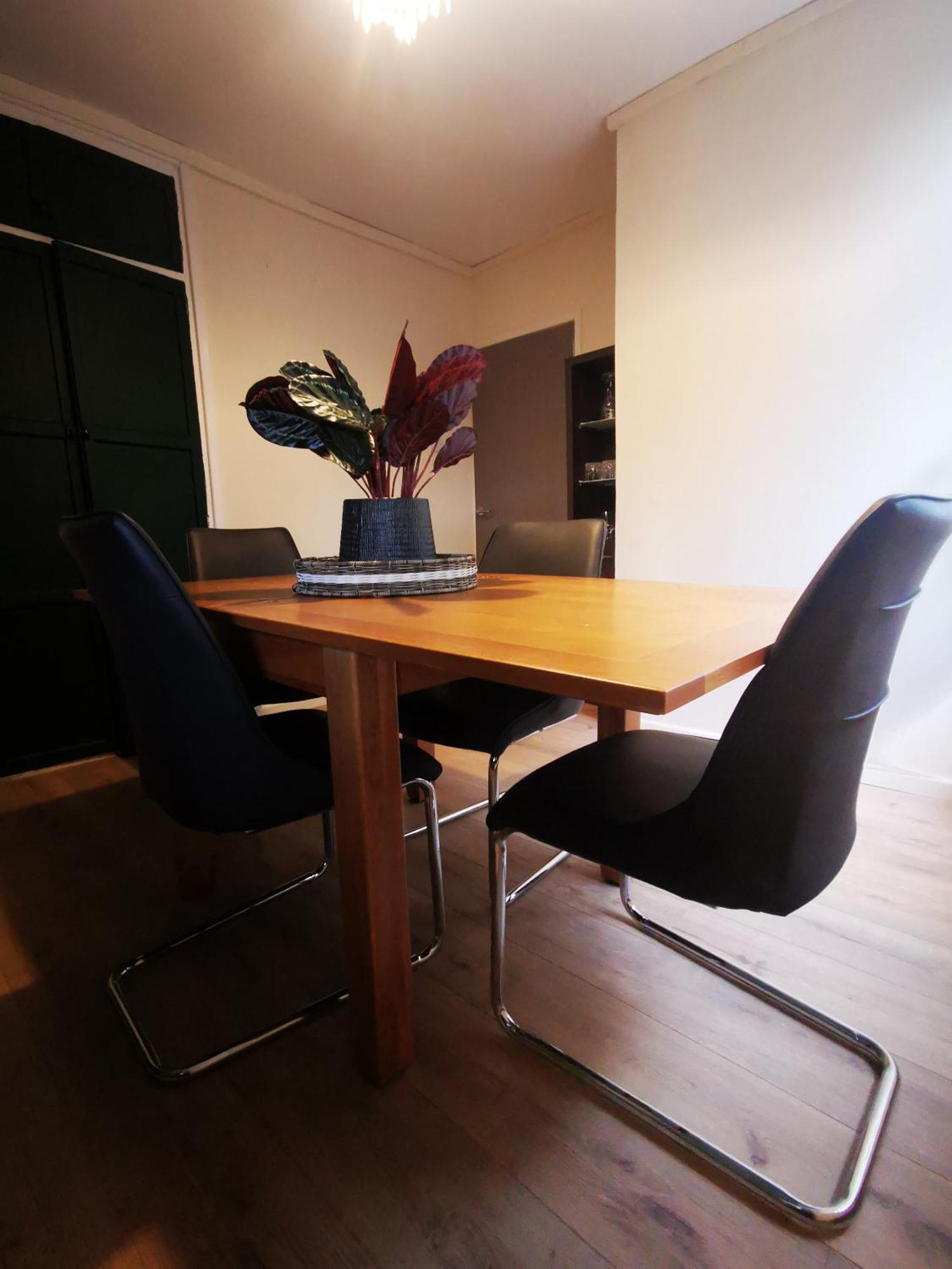 Entire 1 Bed Spacious Apartment, Private Balcony & Study Room Near City Whitehouse  エクステリア 写真